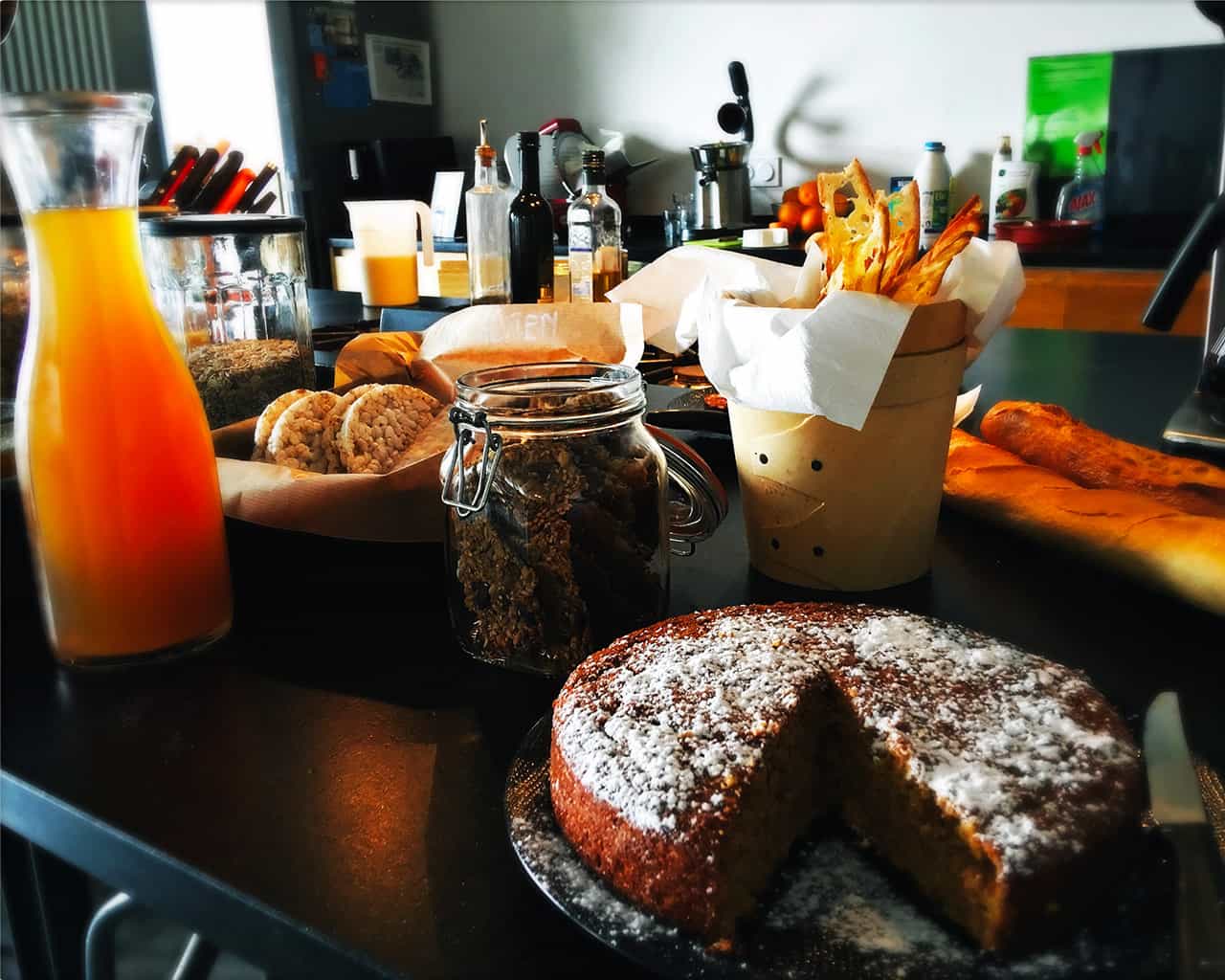 Petit déjeune gourmand à la table d'hôte du Metafort dna sle luberon en Provence