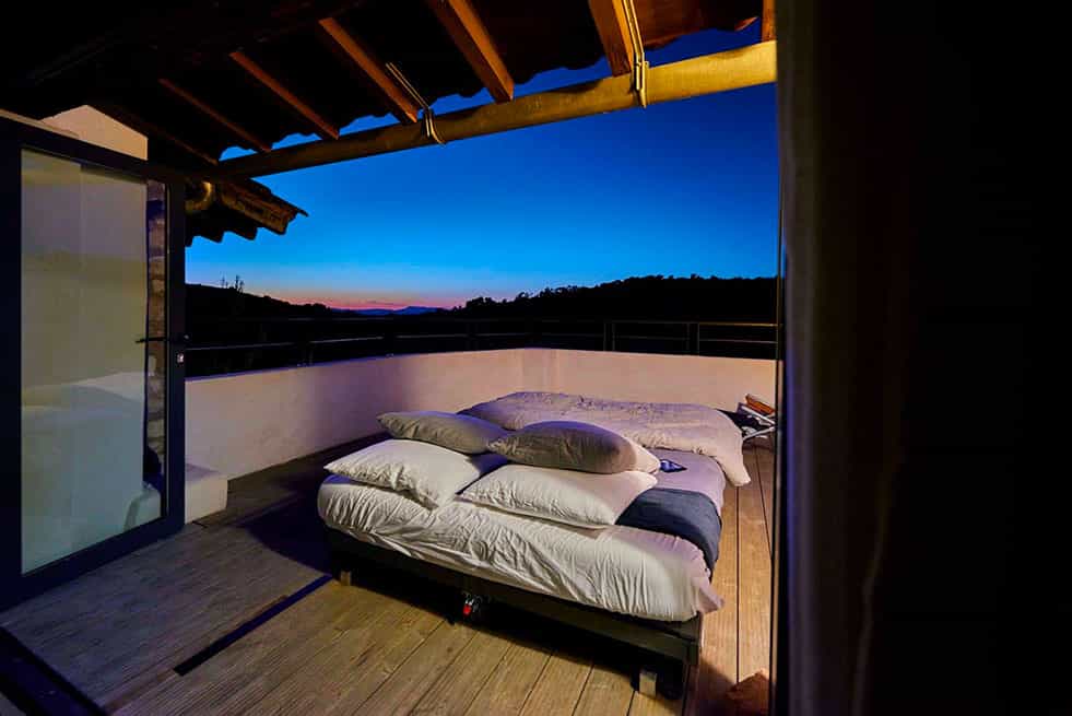 Chambre d'hôte de nuit Sous les Étoiles au Metafort en Luberon