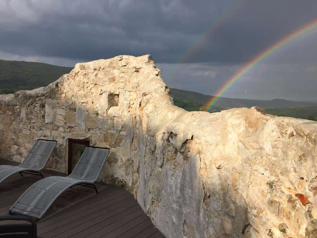 Metafort chambre d'hôtes Luberon (Vaucluse) - Piscine de la maison d'hôtes