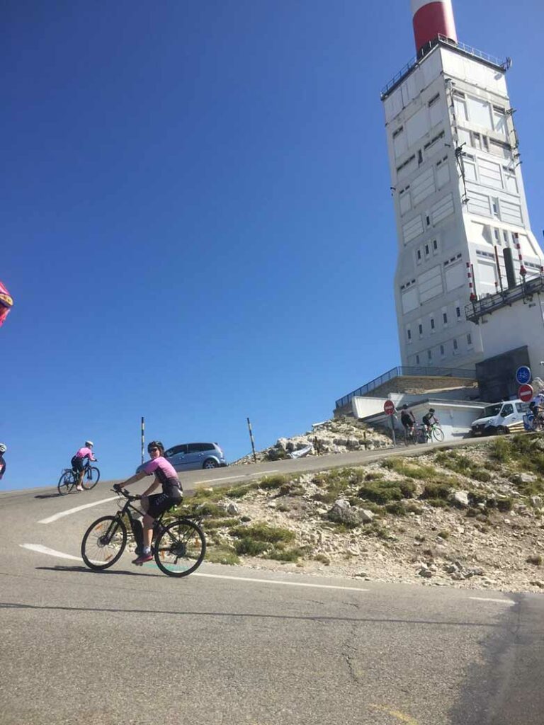 Ascension du mont Ventoux à vélo depusi la maison d'hôtes Métafort en Provence