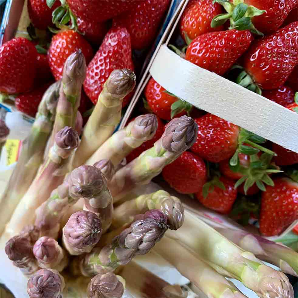 Fraises et asperges de metafort maison hotes provence