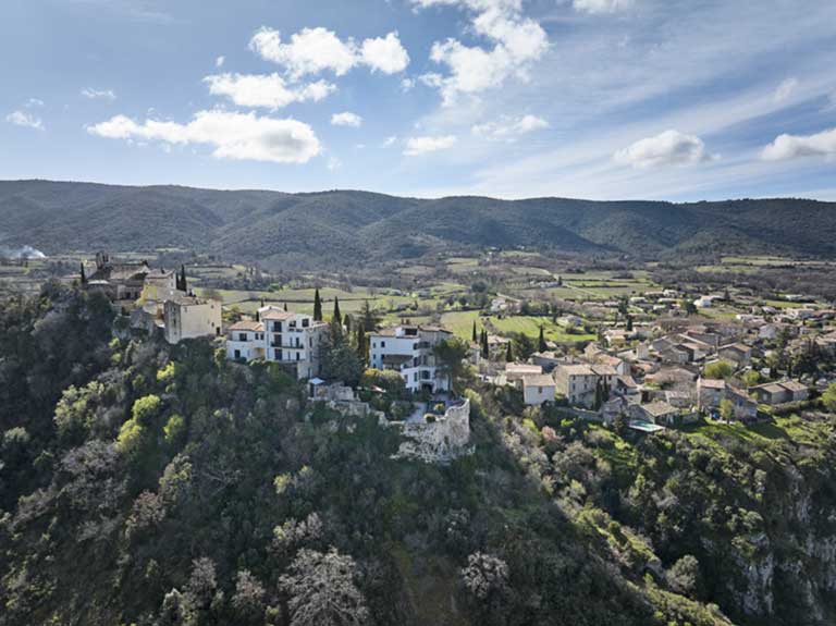 Méthamis, village perché de Provence, entre mont Ventoux et Luberon